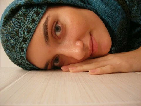 Awsome muslim girl in hijab Muslim Girls With Scarf. Awsome muslim girl in hijab
